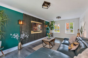 Lounge- click for photo gallery
